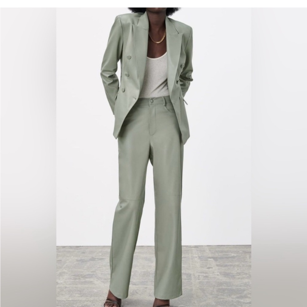 Zara faux leather straight leg pants Size M